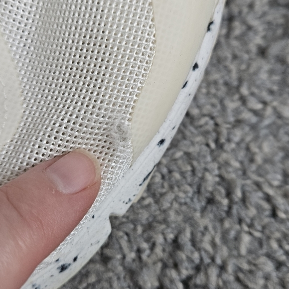 ADIDAS TERREX CONTINENAL ATHLETIC SHOES CONFETTI SOLE White size 7 flaw - Picture 7 of 7